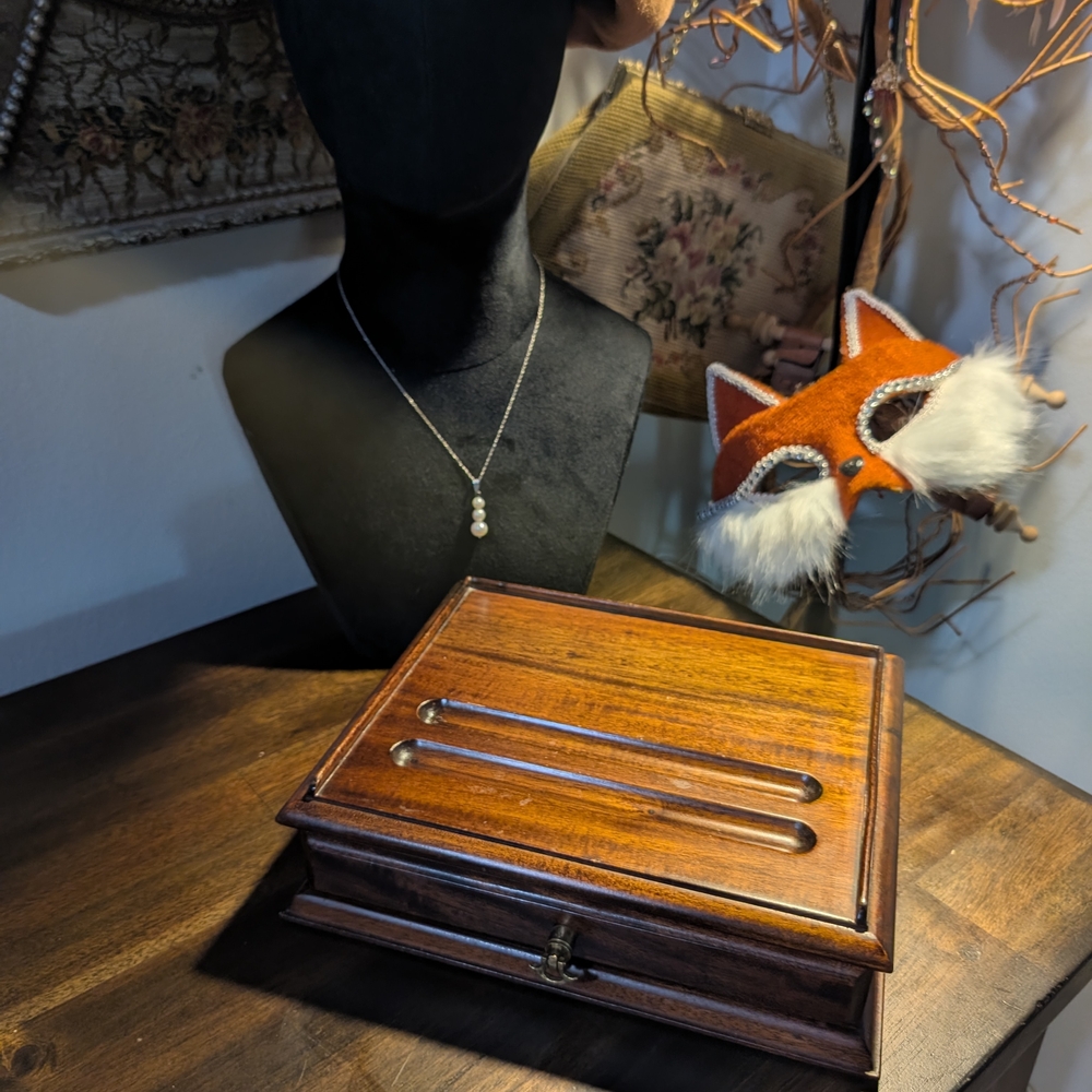 Elegant Wooden Jewelry Box